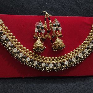 Indian necklace and earring set